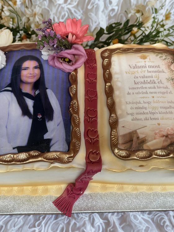 Neska Tortaműhely – ballagási torta (689. kép)