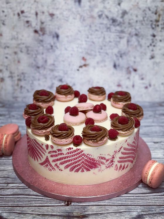 Neska Tortaműhely – design torta (451. kép)