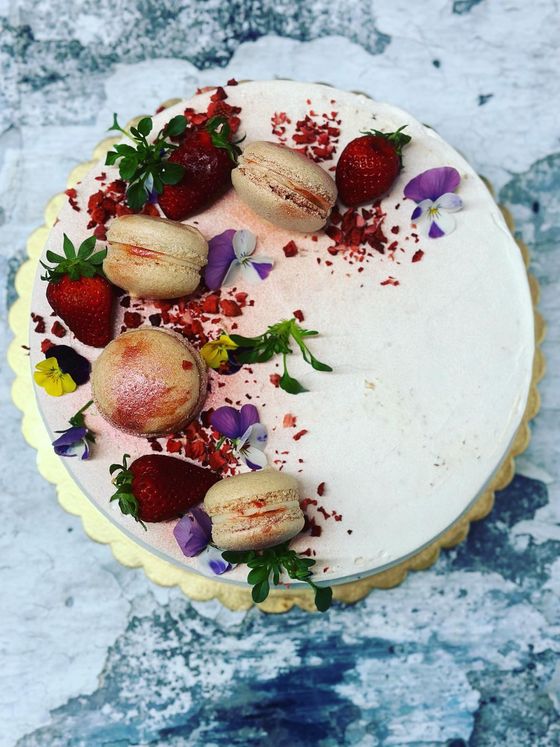 Neska Tortaműhely – design torta (453. kép)