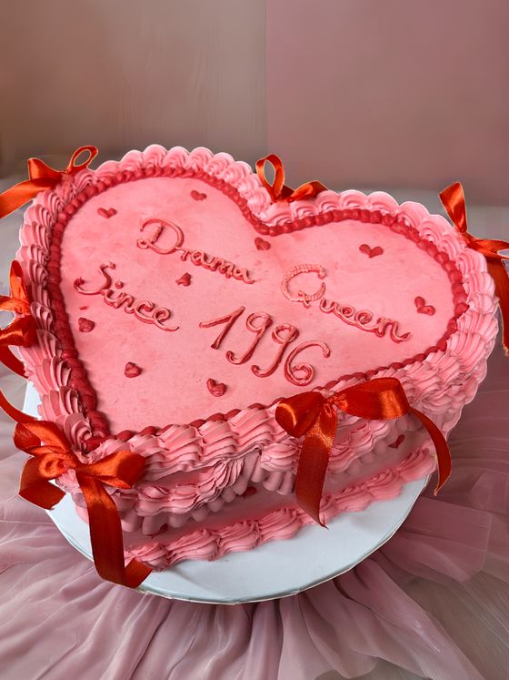 Neska Tortaműhely – design torta (454. kép)