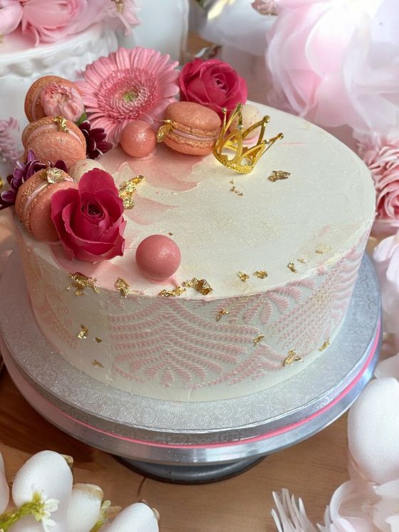 Neska Tortaműhely – design torta (463. kép)