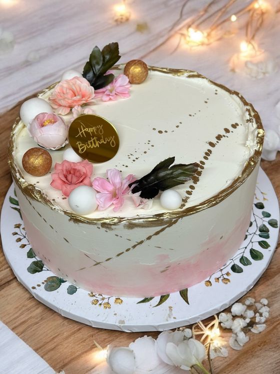 Neska Tortaműhely – design torta (467. kép)