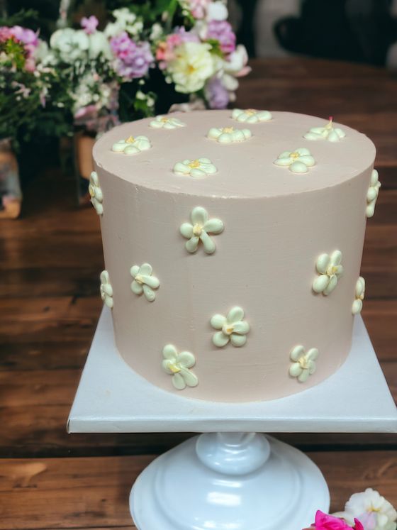 Neska Tortaműhely – design torta (502. kép)