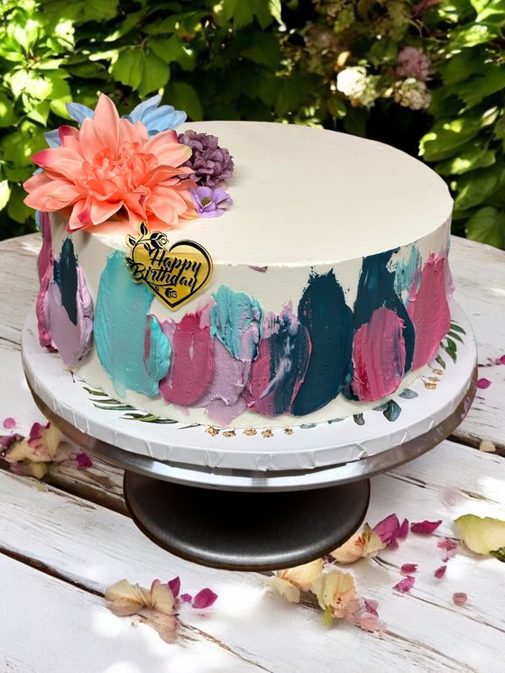 Neska Tortaműhely – design torta (509. kép)