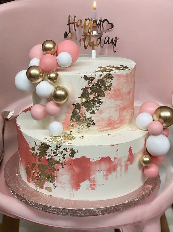 Neska Tortaműhely – design torta (513. kép)