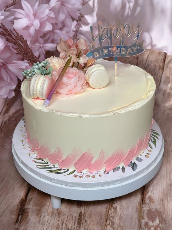 Neska Tortaműhely – design torta (528. kép)