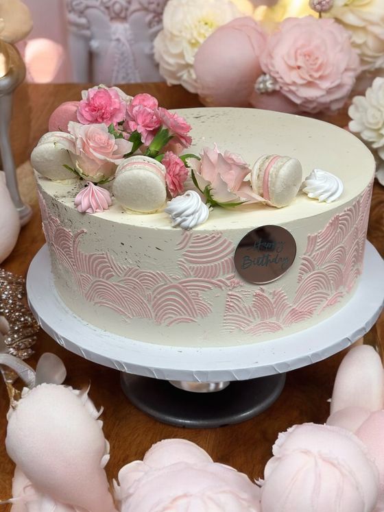 Neska Tortaműhely – design torta (530. kép)