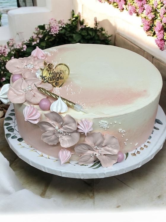 Neska Tortaműhely – design torta (531. kép)