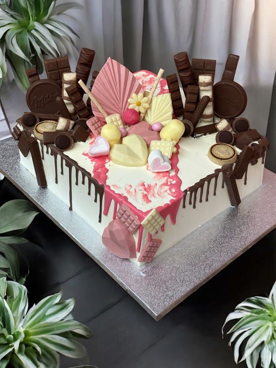 Neska Tortaműhely – design torta (536. kép)