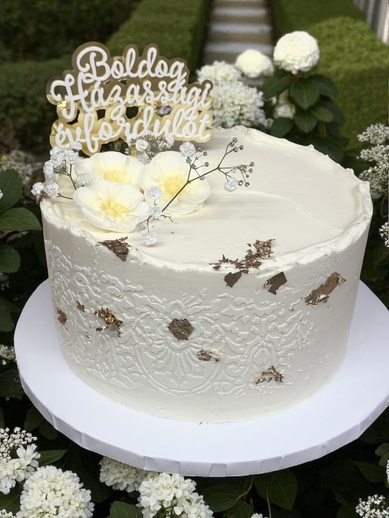 Neska Tortaműhely – design torta (542. kép)