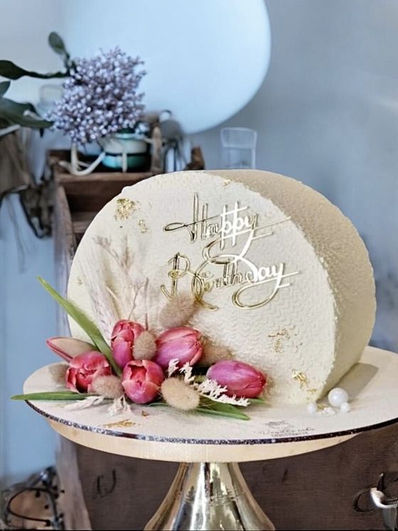 Neska Tortaműhely – design torta (553. kép)