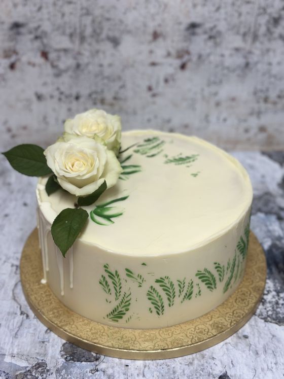 Neska Tortaműhely – esküvői torta (4. kép)
