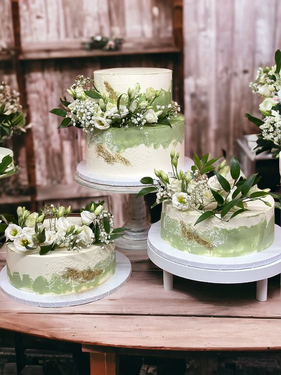 Neska Tortaműhely – esküvői torta (26. kép)