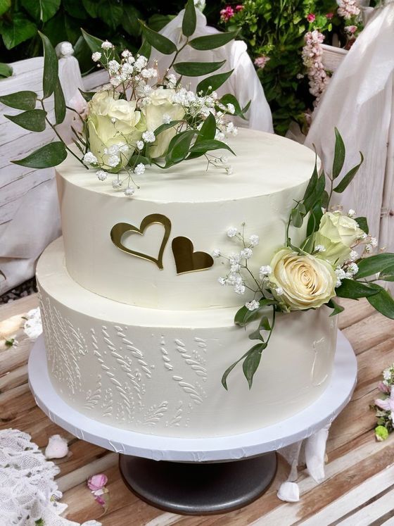 Neska Tortaműhely – esküvői torta (36. kép)