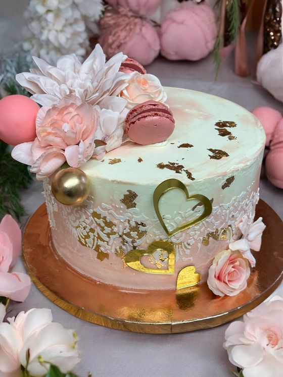 Neska Tortaműhely – esküvői torta (41. kép)