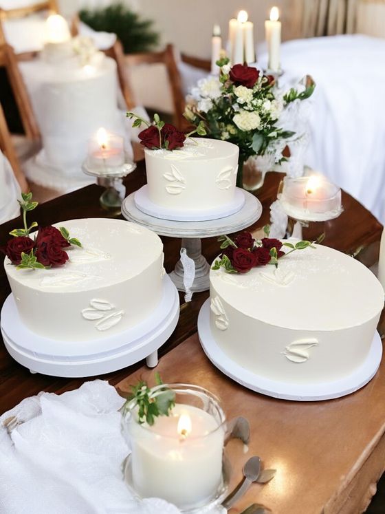 Neska Tortaműhely – esküvői torta (46. kép)
