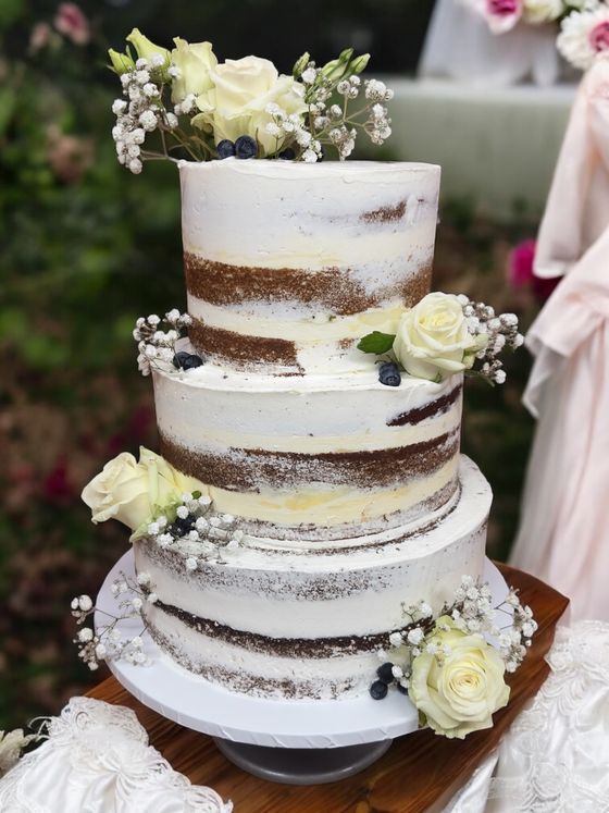 Neska Tortaműhely – esküvői torta (47. kép)