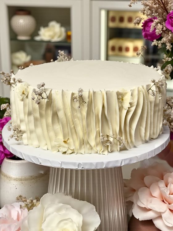 Neska Tortaműhely – esküvői torta (52. kép)